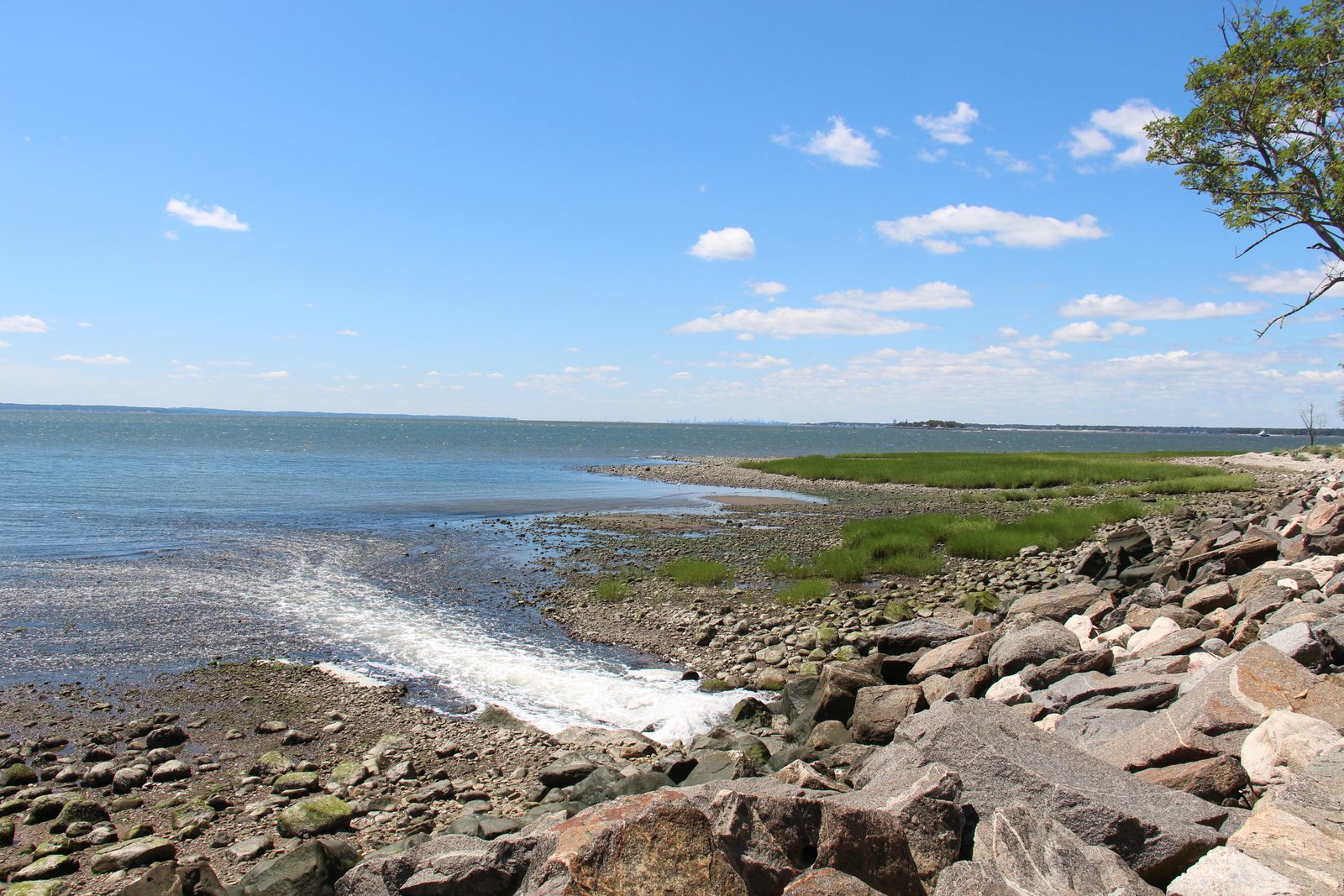 Long Island Sound shoreline at Greenwich Point, Old Greenwich, CT: tidal flats, salt marsh, and rocks with no people, for an Old Greenwich and Riverside appraisal guide