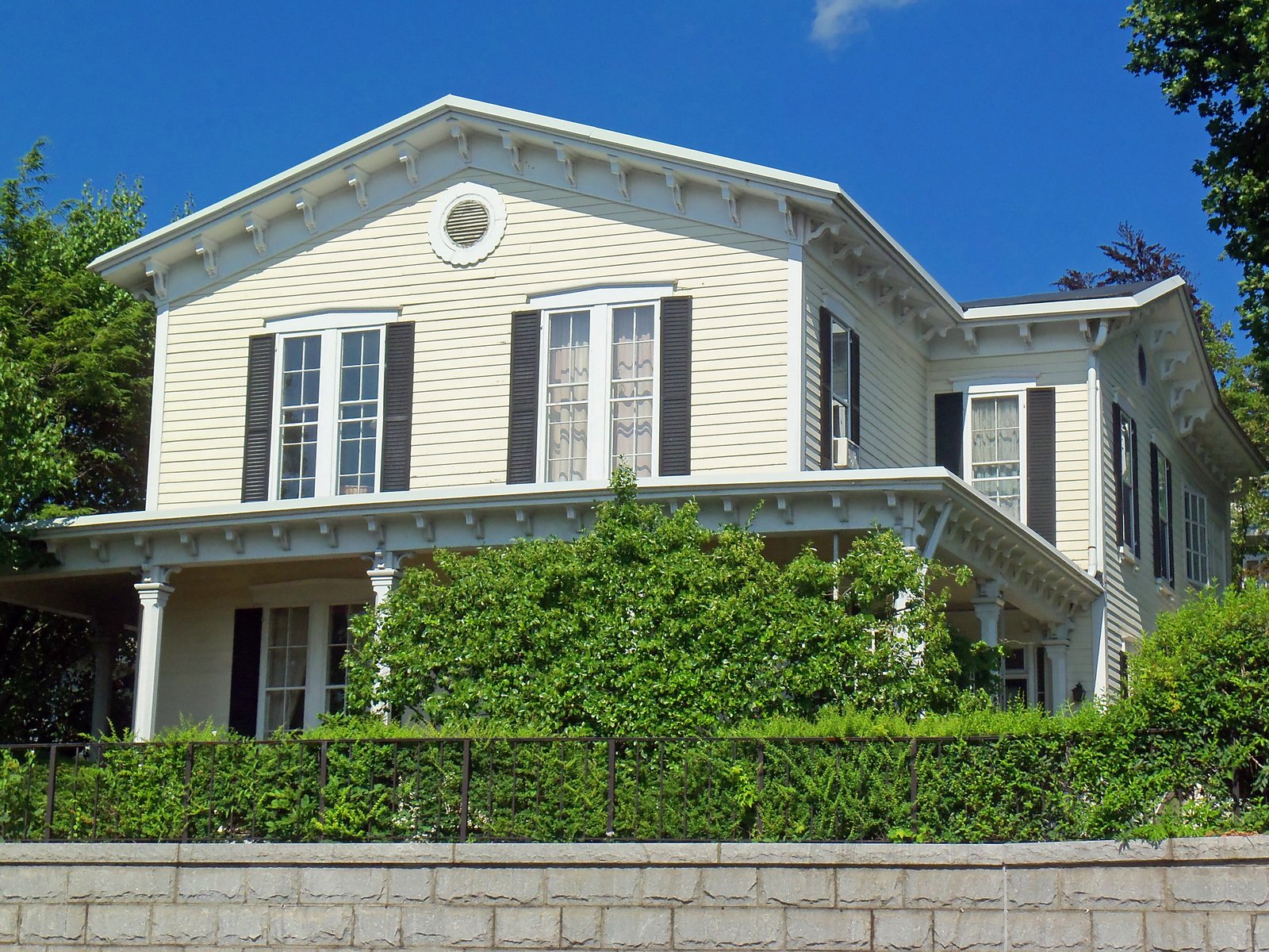 Inherited a Home With a Reverse Mortgage? The 95% Rule, the Servicer’s Appraisal & Date-of-Death Value (NY & CT)