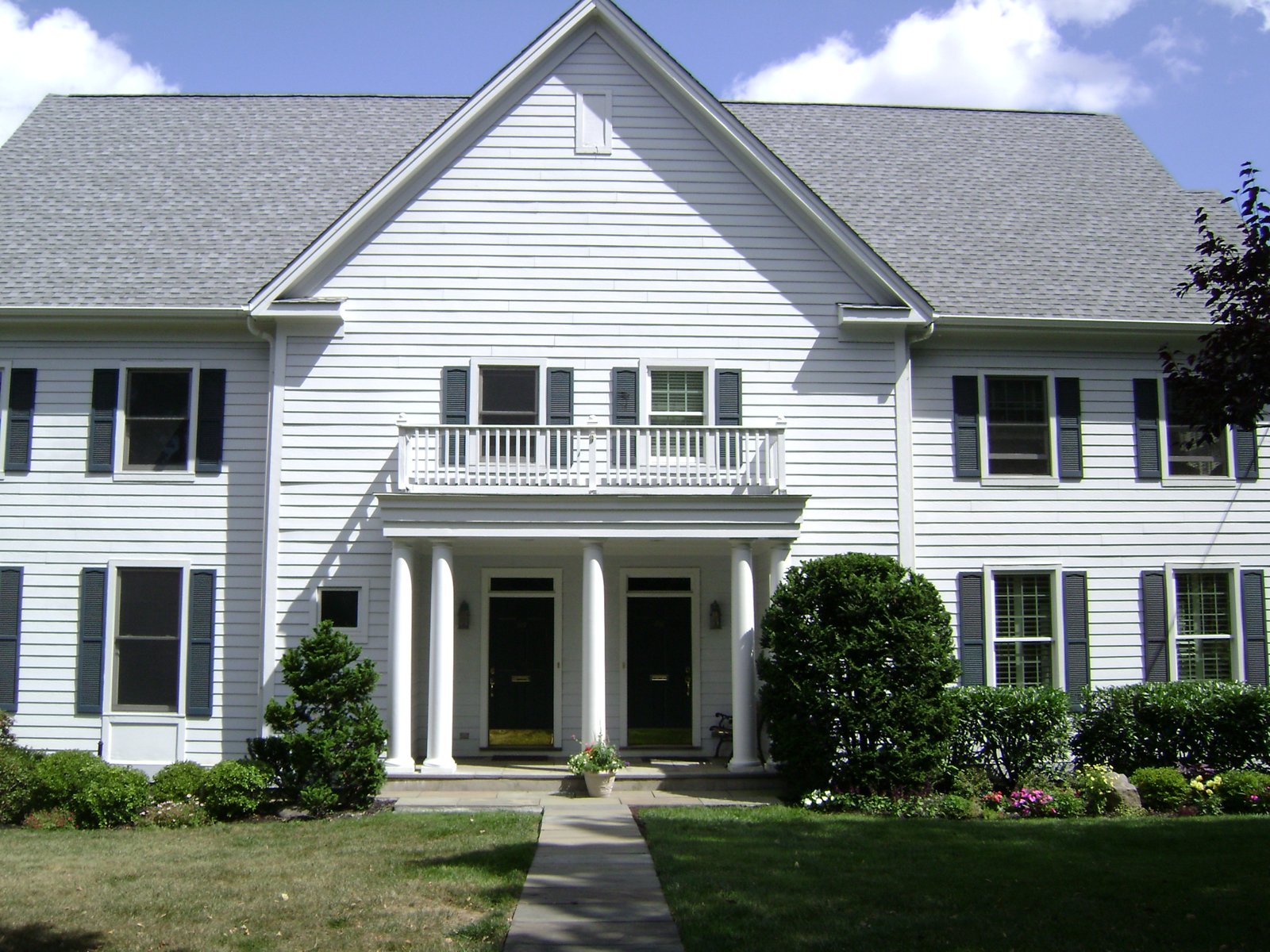 Two Divorce Appraisals, Two Values: Why They Differ and How Attorneys Reconcile Them (NY & CT)
